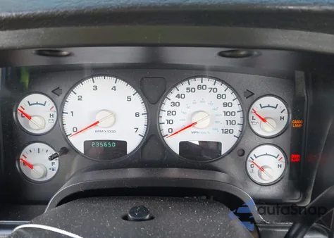 2005 Dodge Ram 1500 Slt/Laramie z USA, uszkodzony, nr VIN 1D7HU18DX5S243353